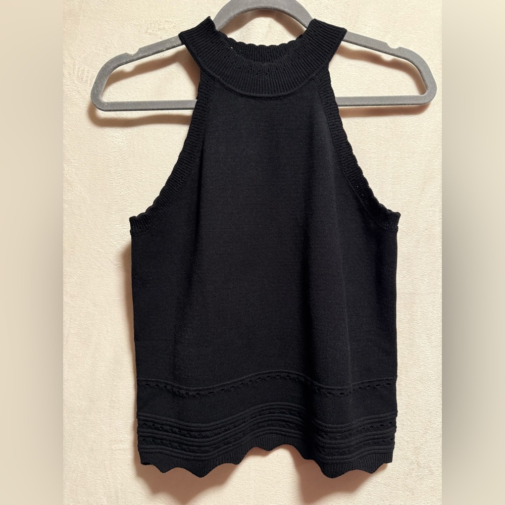 Black Sleeveless Knit Top - Picture 4 of 4